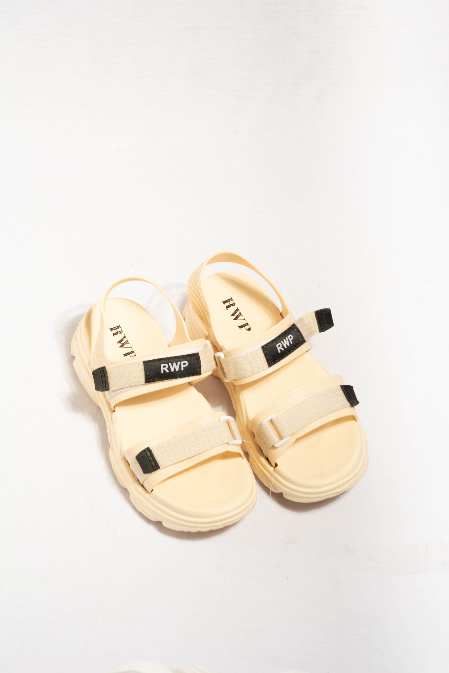Sandalias Almendro